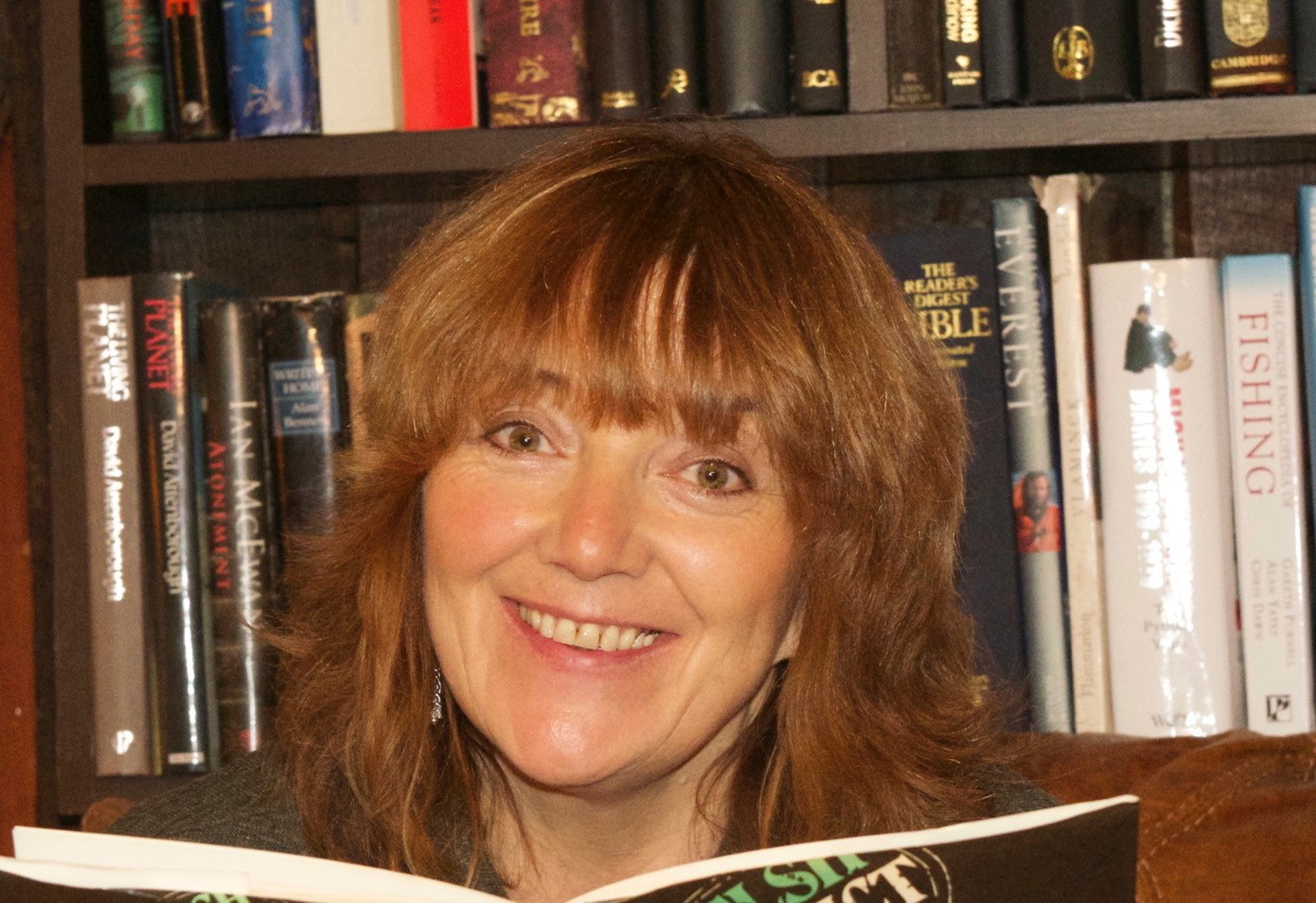 Gweithdy ysgrifennu creadigol gyda Bethan Gwanas