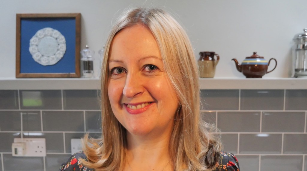 Adnabod yr awdur, Meleri Wyn James