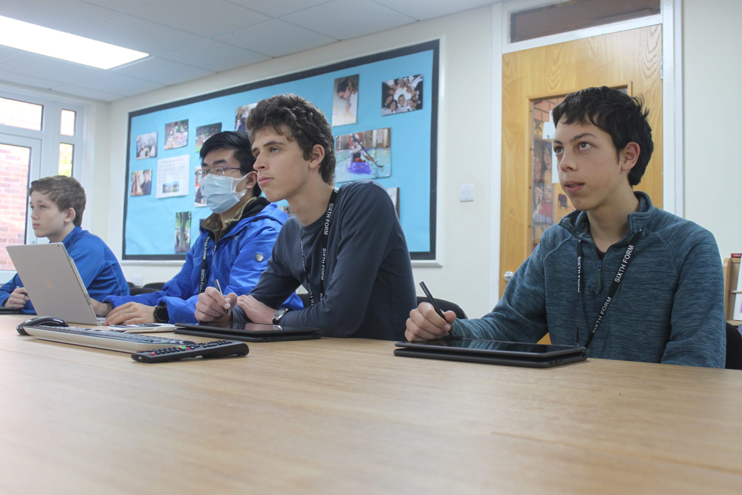 Datblygu sgiliau Cymraeg