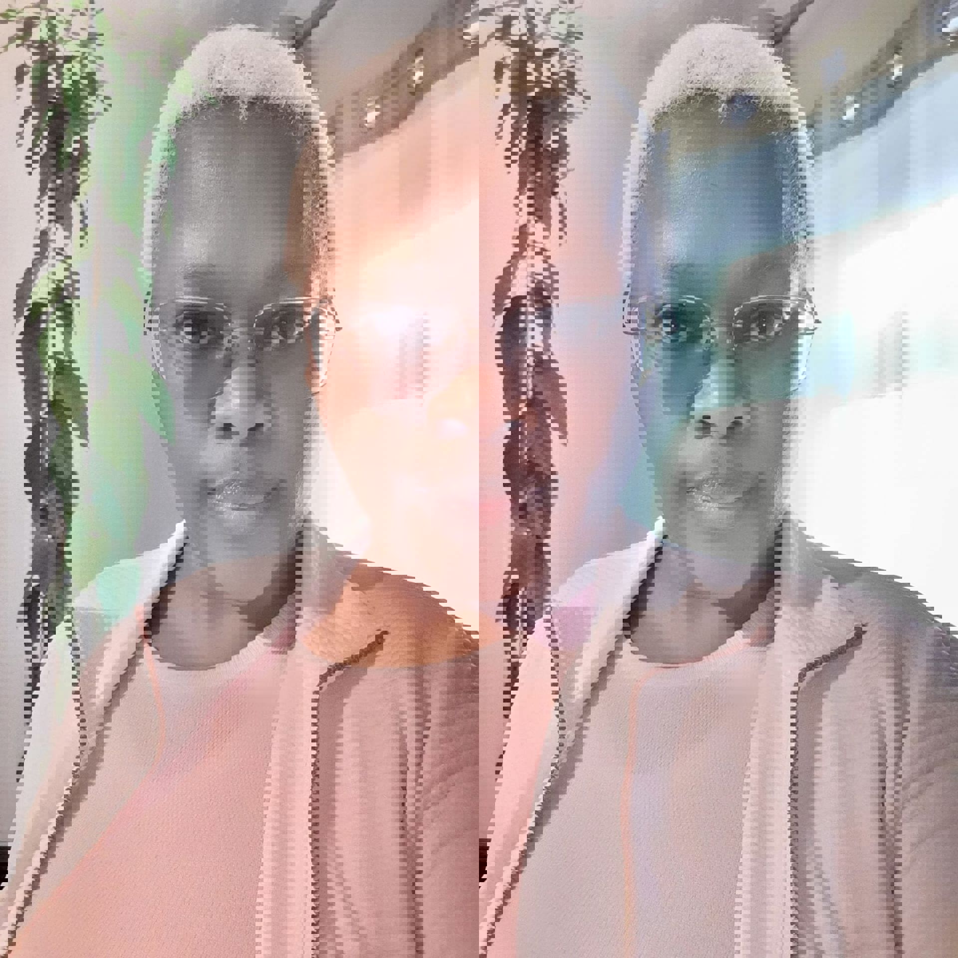 Ennill gwobr Dysgwr Cymraeg yn rhoi hwb i Hlehle