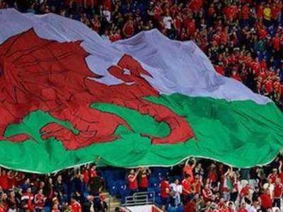 Cynllun Dysgu Cymraeg newydd i gynyddu defnydd o’r iaith ym myd Chwaraeon