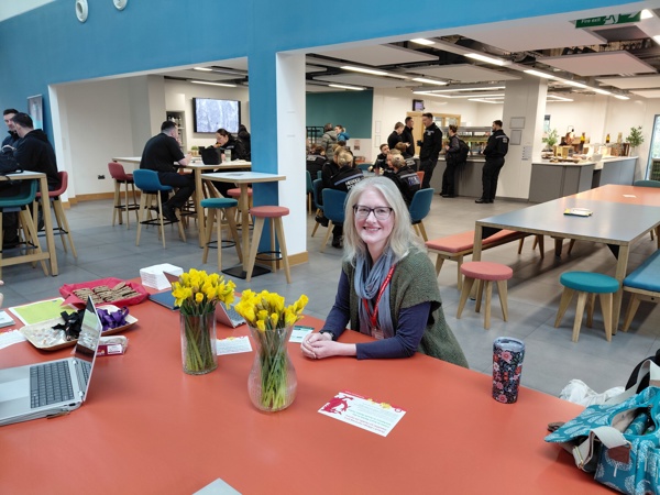 Esther Attree – Darlithydd Cymraeg i Oedolion ar gyfer Heddlu Gwent 