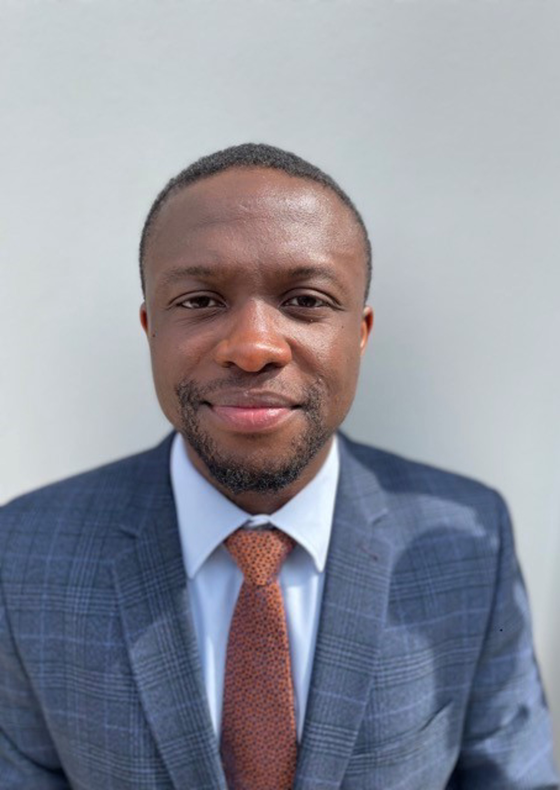 Dysgu’r iaith i ddod i ’nabod Cymru’n well