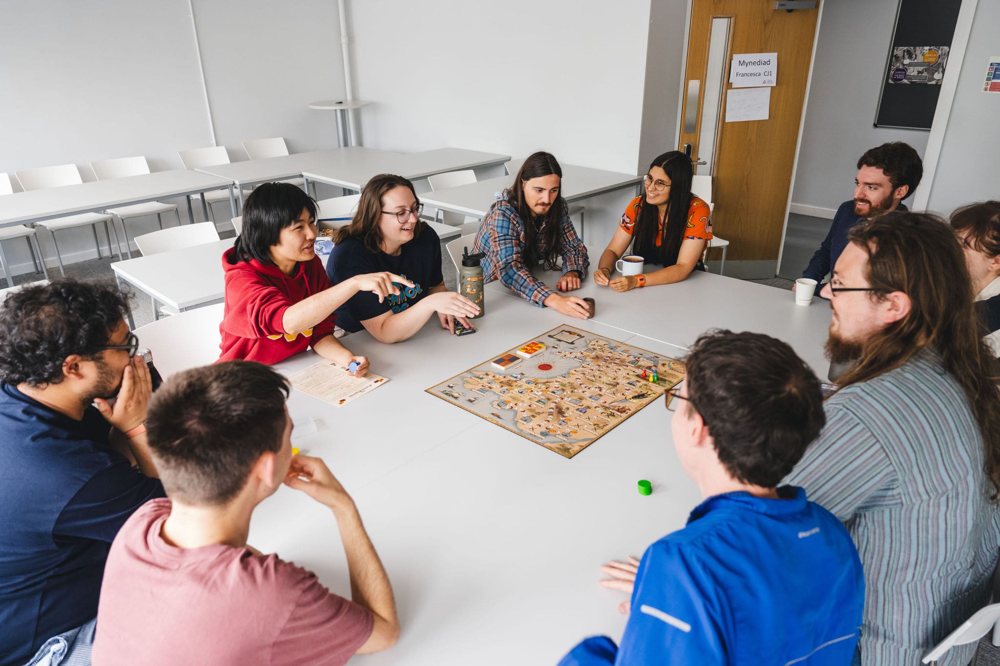 Cyrsiau i bobl ifanc