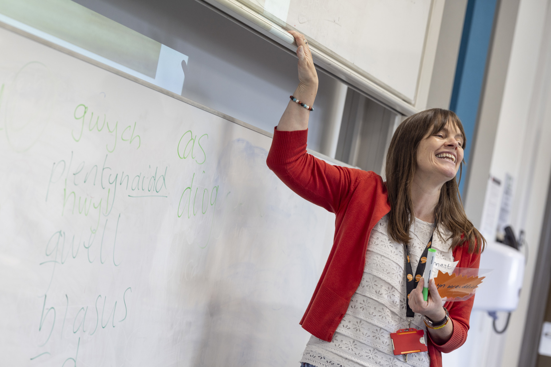 Rhaglen Dysgu Cymraeg cenedlaethol ar gyfer y Gweithlu Addysg