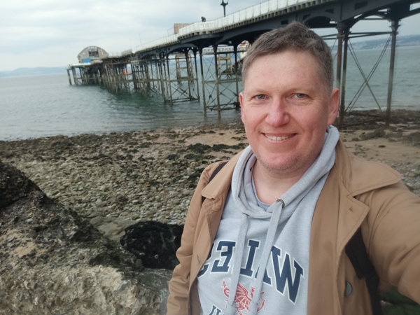 O Wlad Pwyl i Gymru: Taith Ddysgu Cymraeg Boleslaw