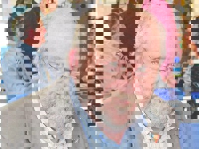 Dod i adnabod yr awdur - J. Richard Williams